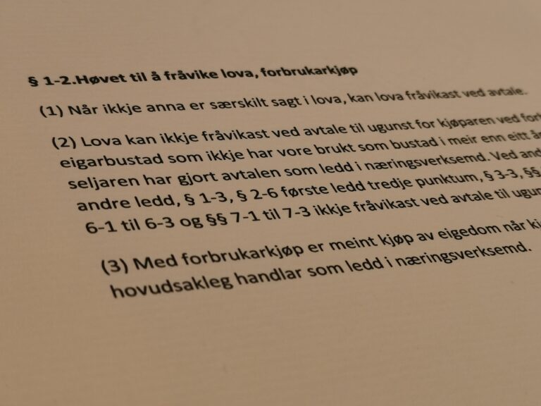 Avhendingsloven paragraf 1-2 med lovkommentar
