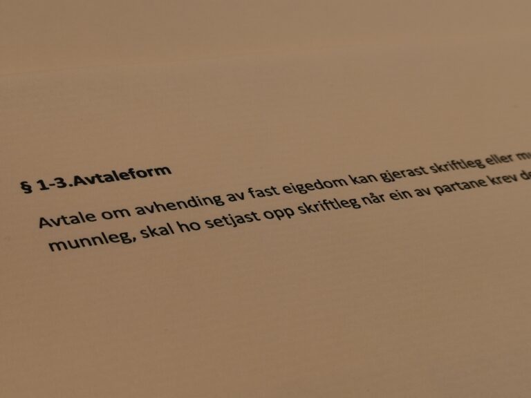 Avhendingsloven paragraf 1-3 med lovkommentar